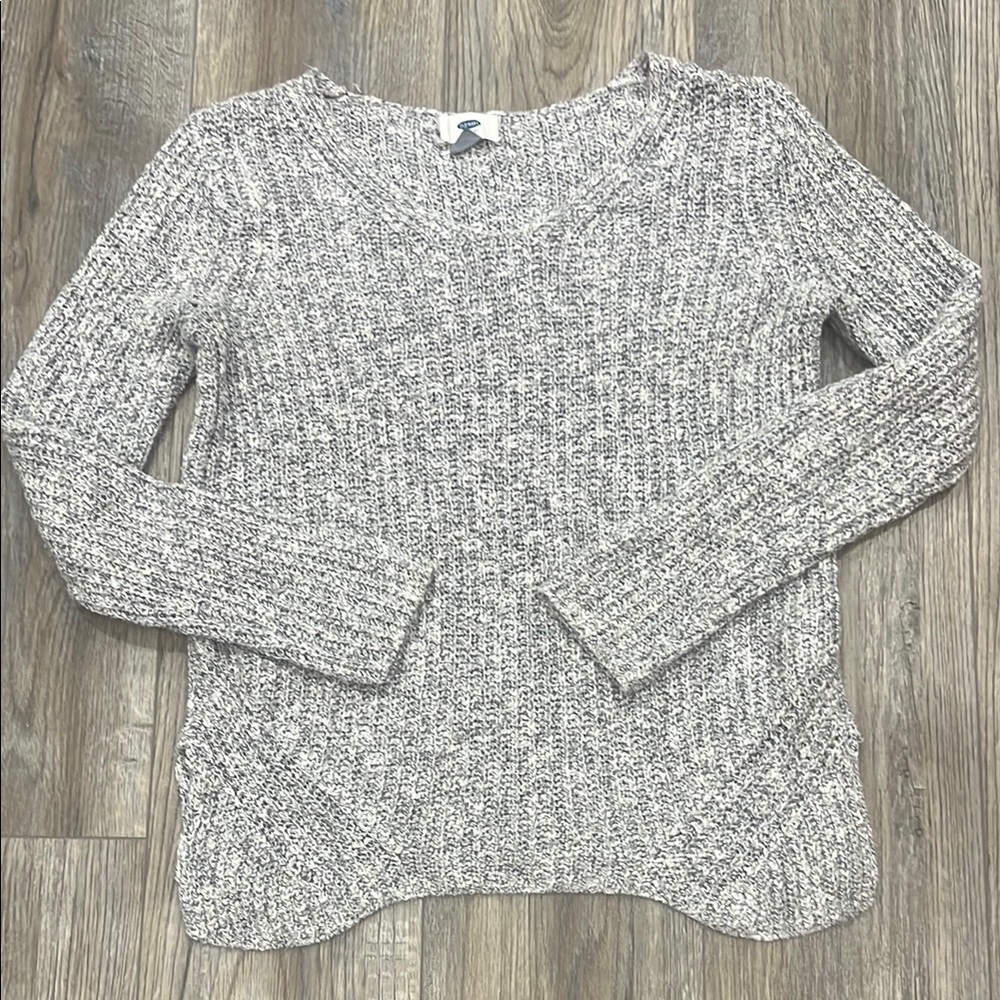 Old navy knit sweater